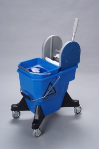 20 litre mobile bucket, 10 litre small bucket, MAX 450 wringer combo - blue